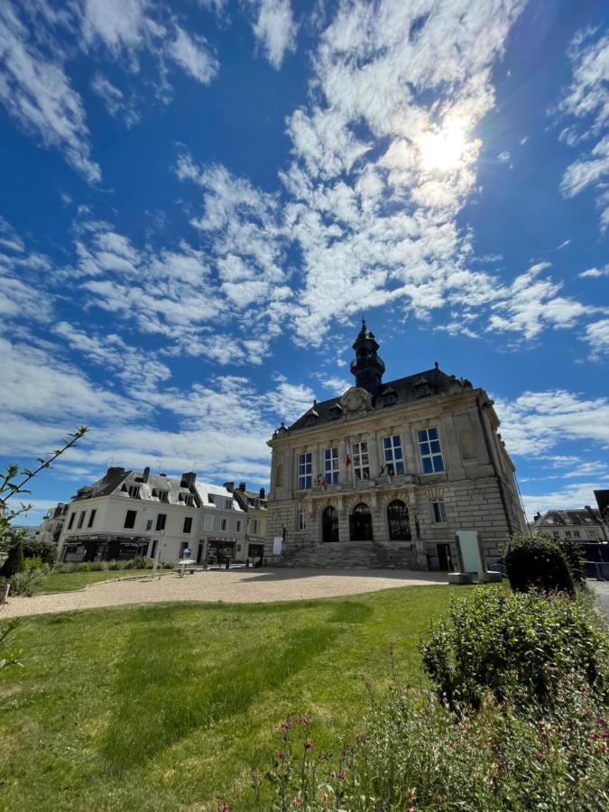 Jolie Duplex Central Climatise Вернон Экстерьер фото
